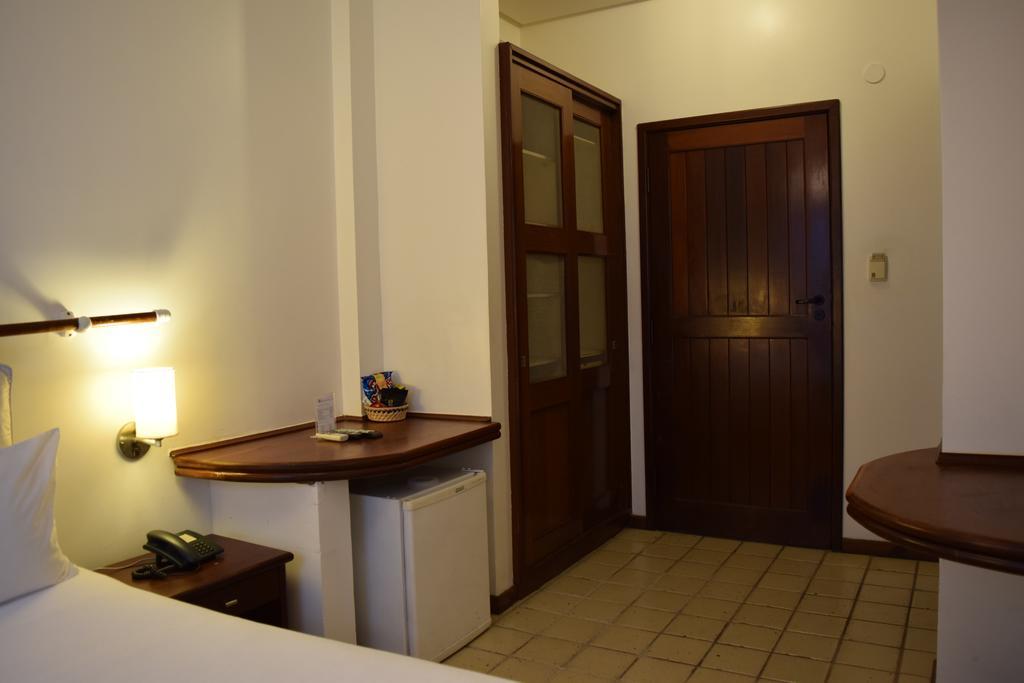 Hotel Pousada Encanto De Itapoan ซัลวาดอร์ ภายนอก รูปภาพ