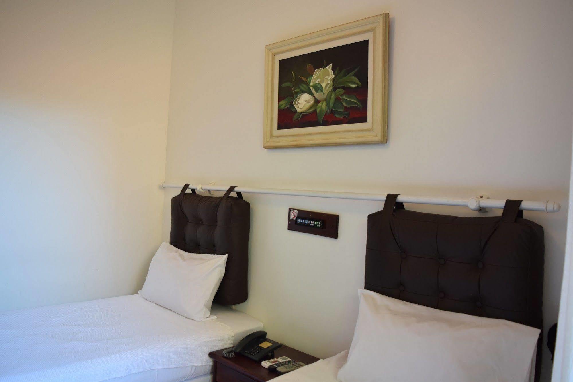 Hotel Pousada Encanto De Itapoan ซัลวาดอร์ ภายนอก รูปภาพ