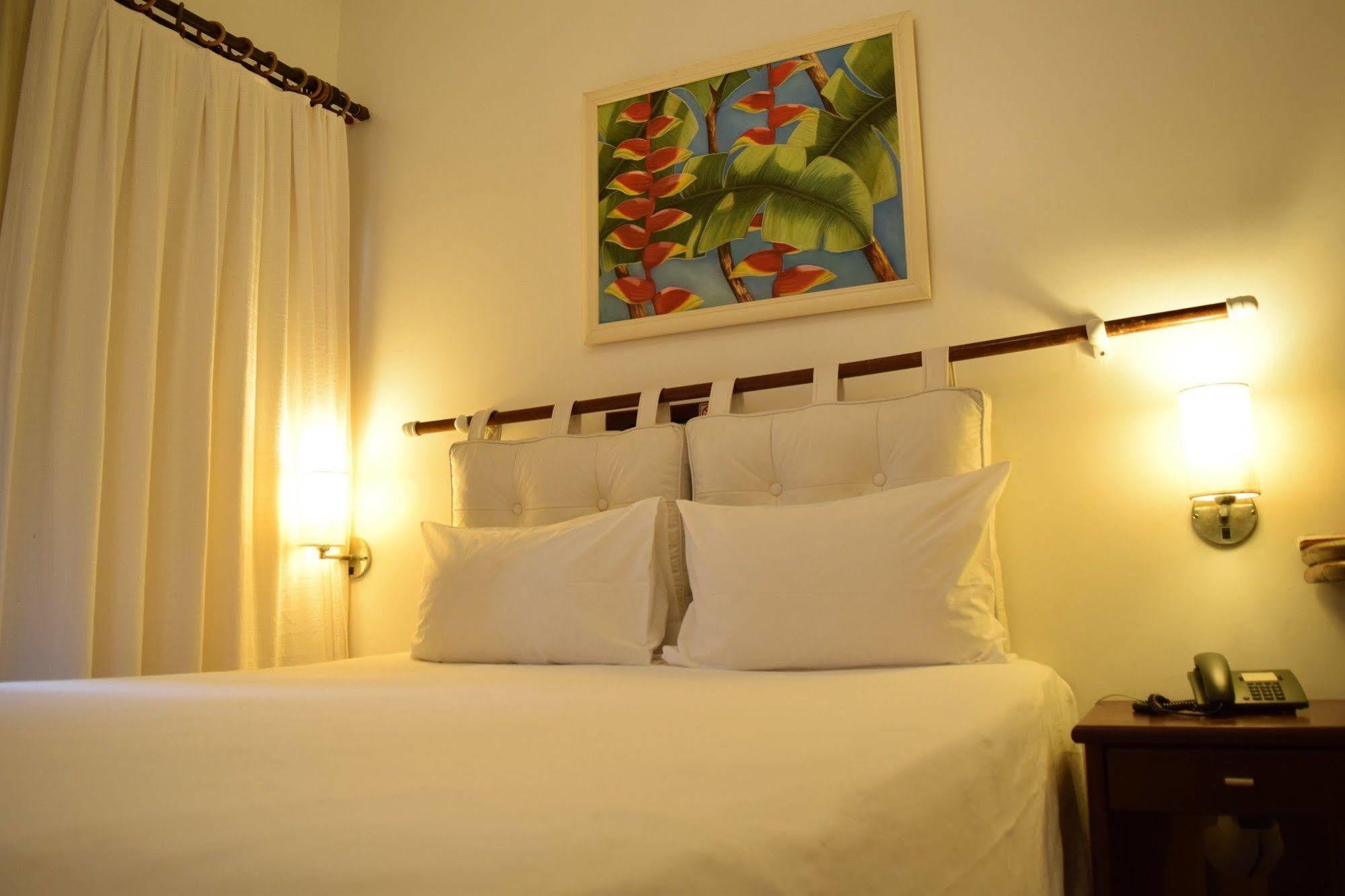 Hotel Pousada Encanto De Itapoan ซัลวาดอร์ ภายนอก รูปภาพ